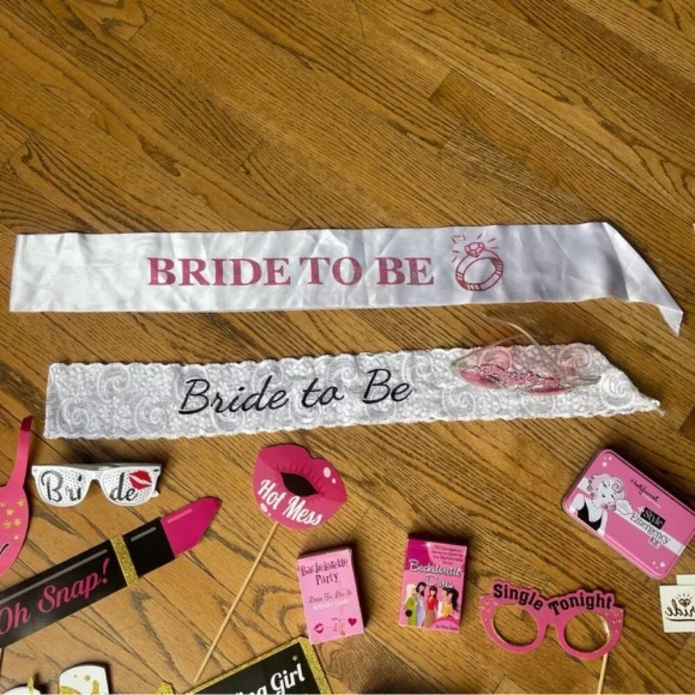 Bachelorette Party Decorations & Photo Booth Props Lot Drunk In Love Banner